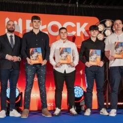 Processed with VSCO with hb2pro preset